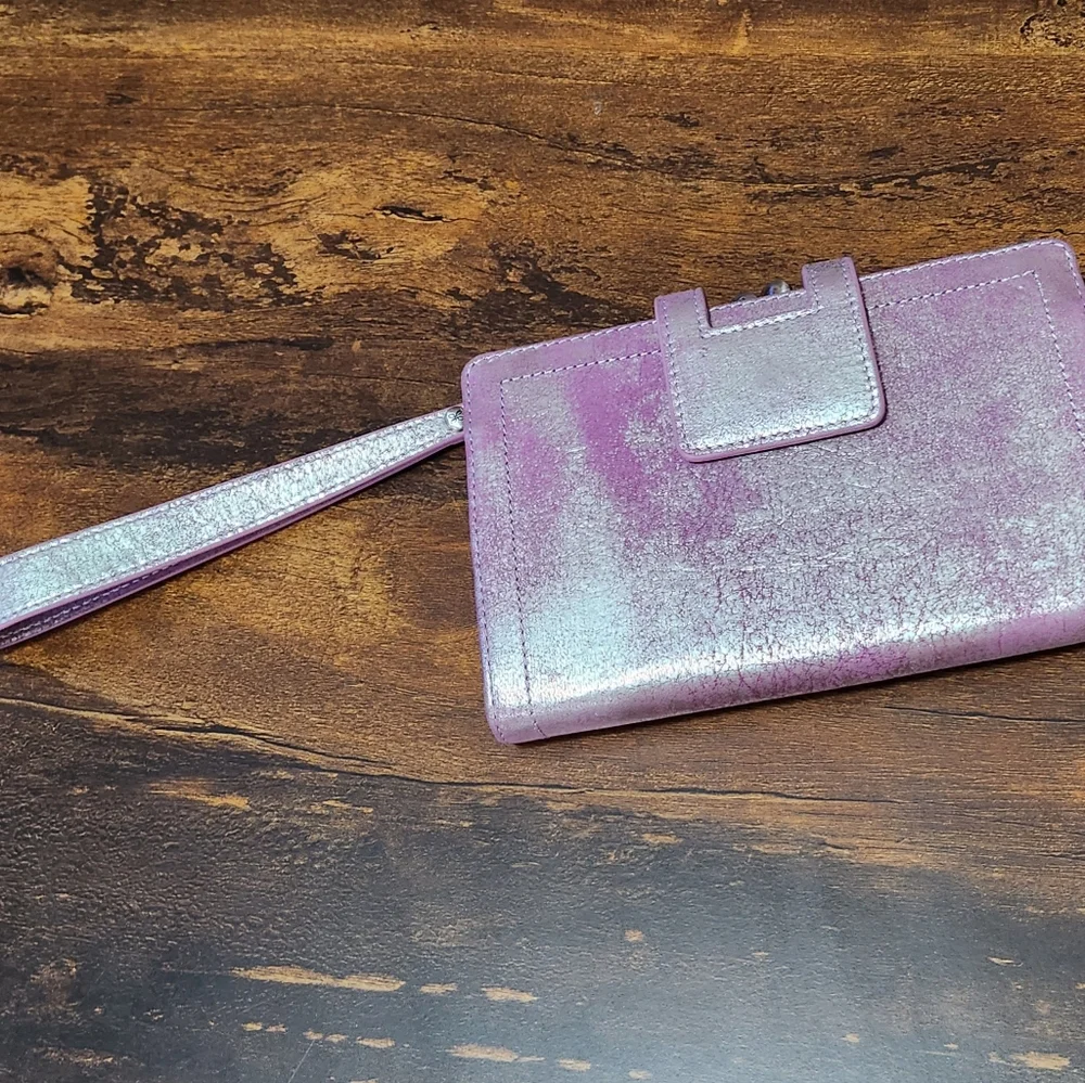 Violet Wristlet in Violet metallic by HOBO - Picture 3 of 9